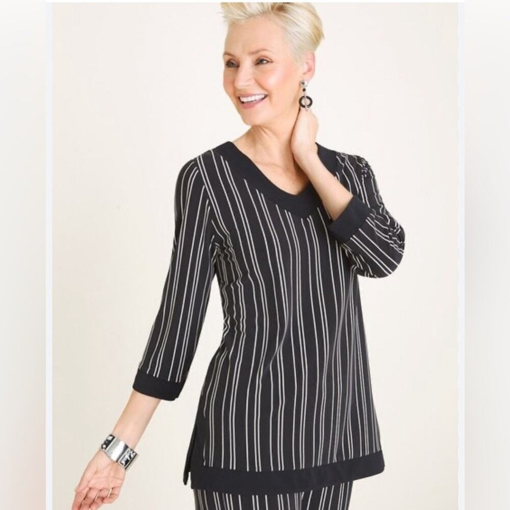 Chicos travelers black white striped tunic top size 8/10